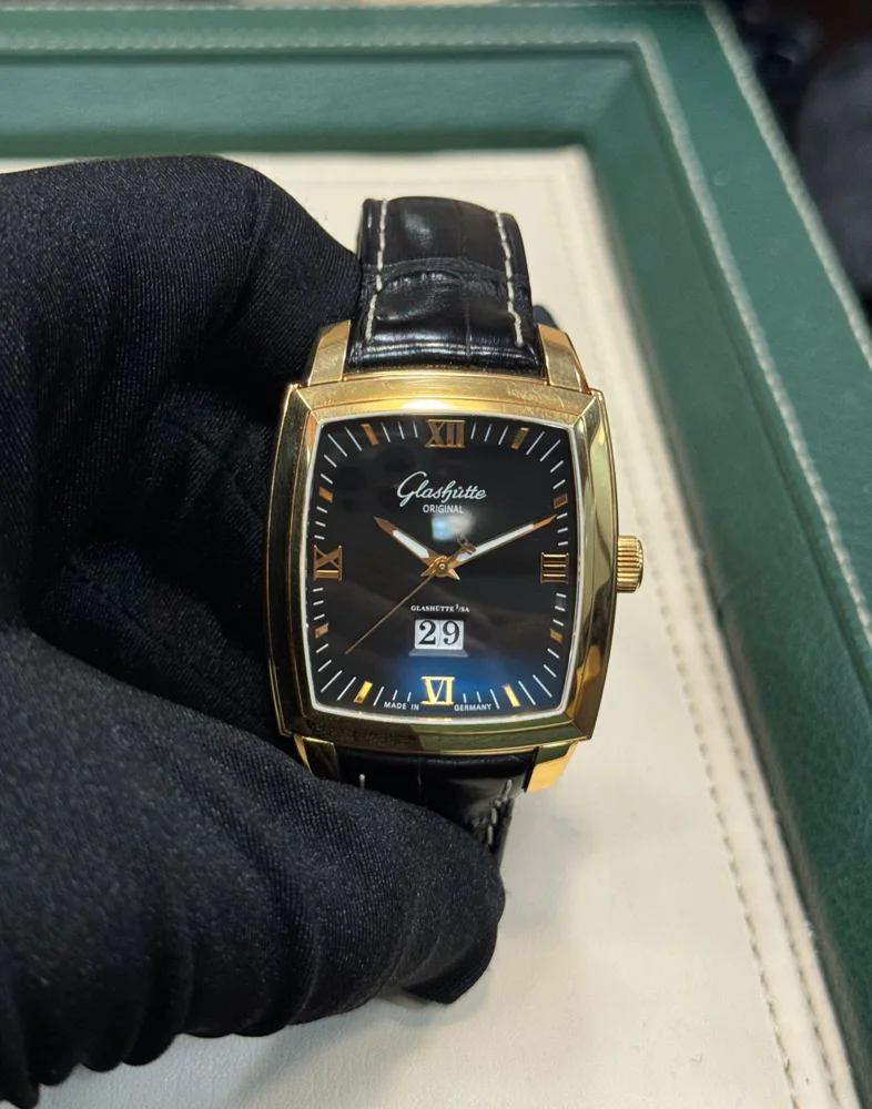 Glashütte Original Senator Karrée Panorama Date Manual Winding